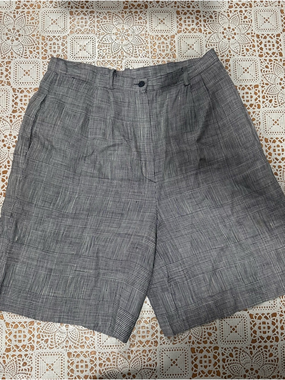 Vintage Talbots 100% Linen Glen Plaid Bermuda Shorts Women’s 10